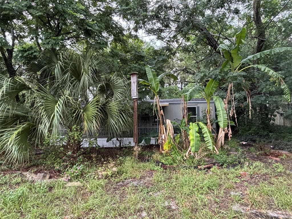 9260 LAKE DRIVE, NEW PORT RICHEY, FL 34654