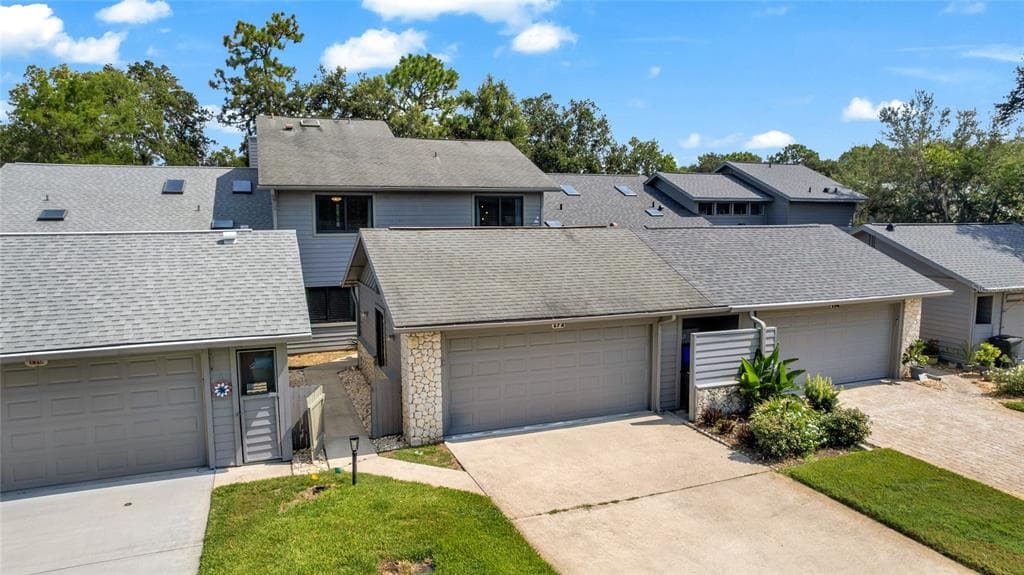 172 DEER LAKE CIRCLE, ORMOND BEACH, FL 32174