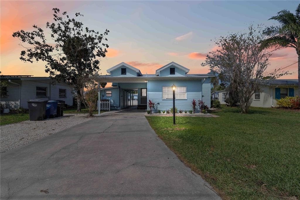 607 MANATEE AVENUE, ELLENTON, FL 34222