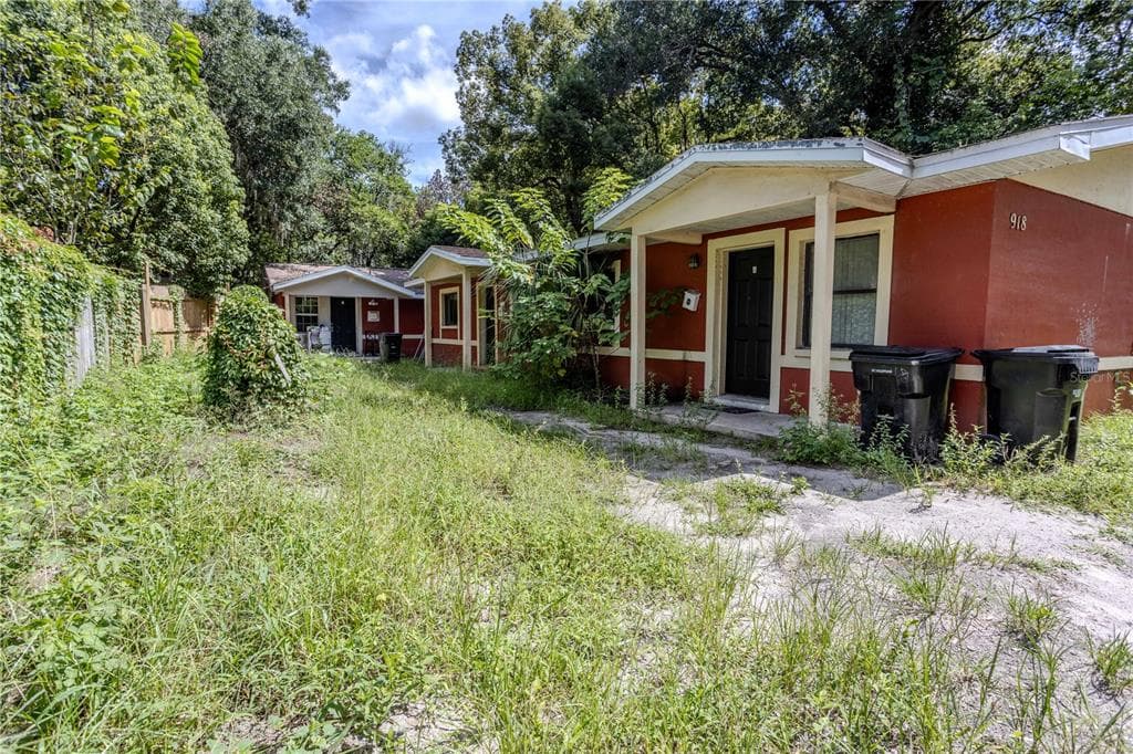 918 NW 4TH PLACE, GAINESVILLE, FL 32601