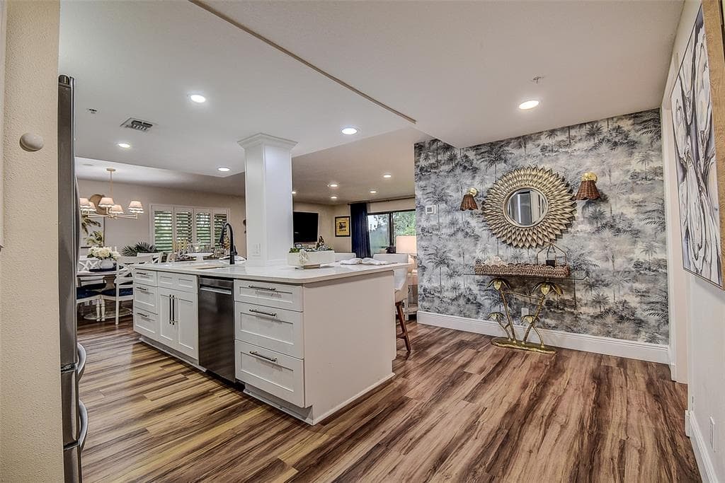 36750 US HIGHWAY 19 # 24-213, PALM HARBOR, FL 34683
