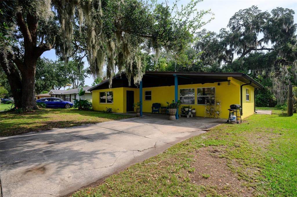 1003 CHEROKEE RANCH ROAD, HOLLY HILL, FL 32117