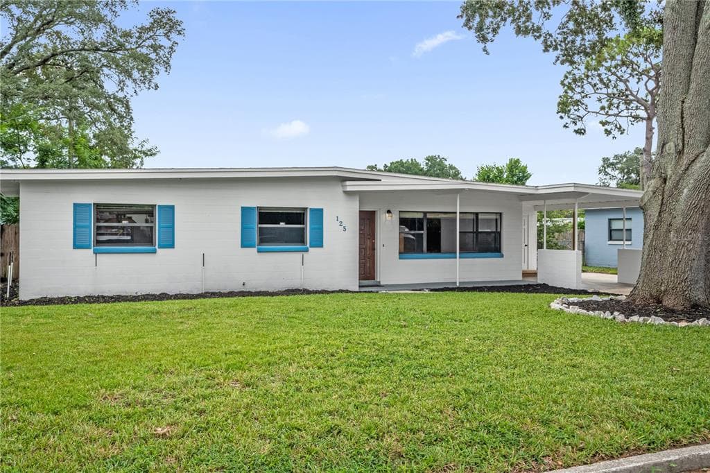 125 E LAUREN COURT, FERN PARK, FL 32730