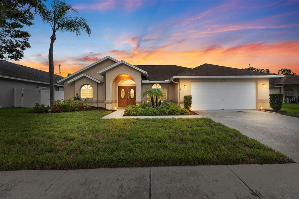 22861 STERLING MANOR LOOP, LUTZ, FL 33549