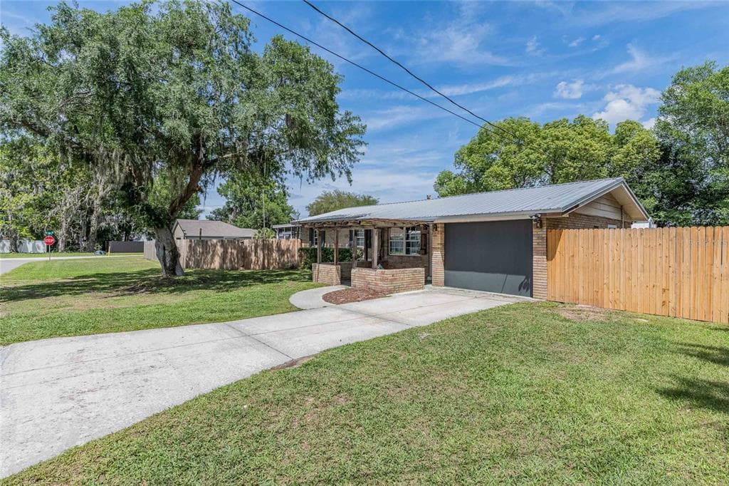 218 MAPLE LANE, FORT MEADE, FL 33841