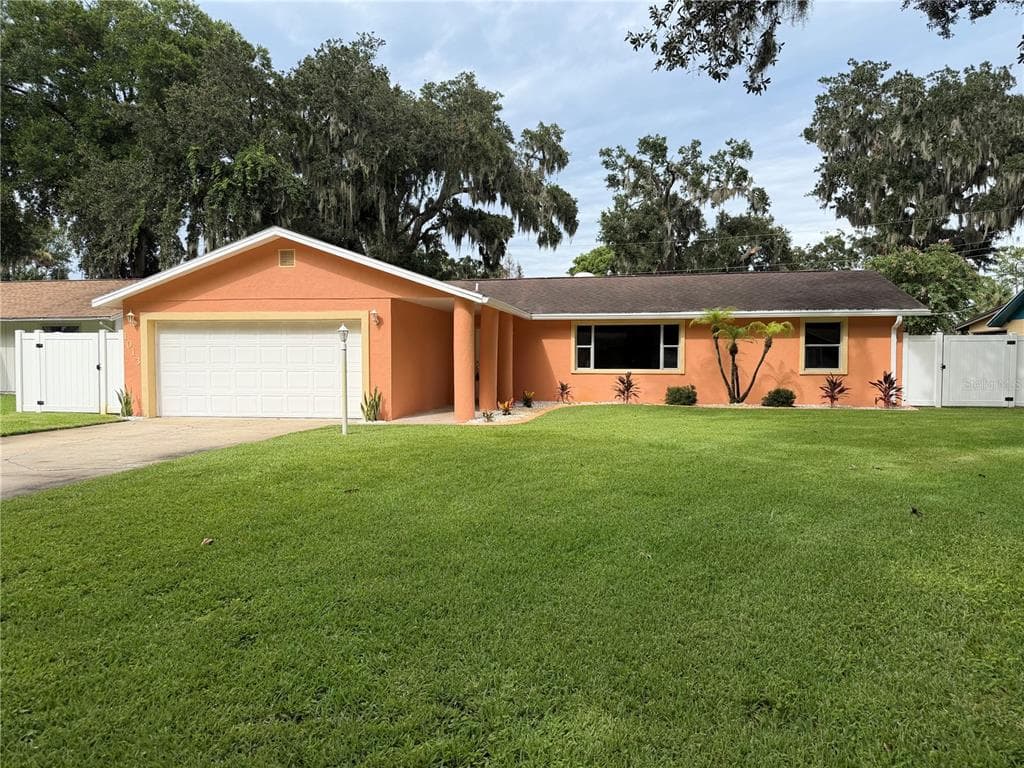 1013 INDIAN OAKS E, HOLLY HILL, FL 32117
