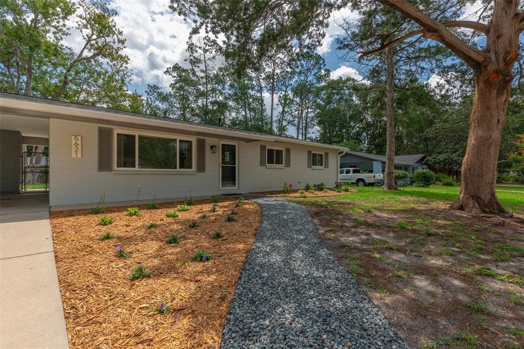 5621 NW 29TH TERRACE, GAINESVILLE, FL 32653