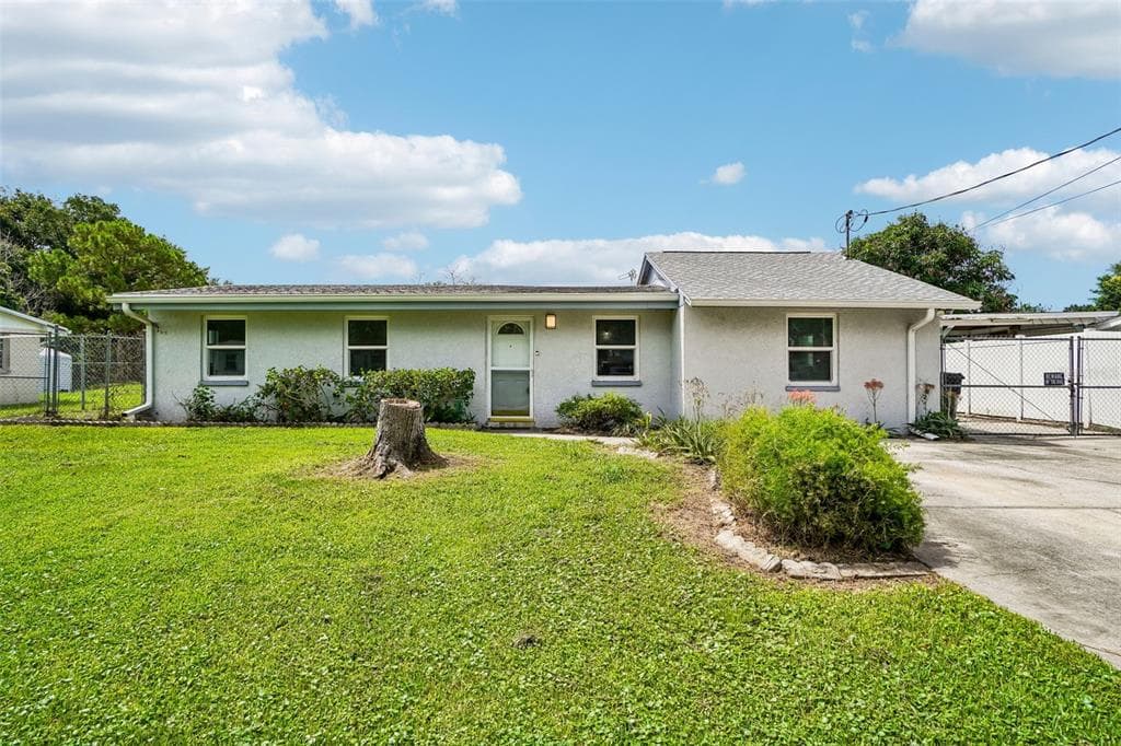 9216 W ROBSON STREET, TAMPA, FL 33615