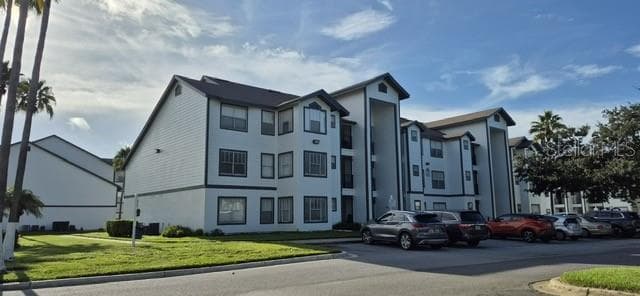 2207 ANTIGUA PLACE # 715, KISSIMMEE, FL 34741