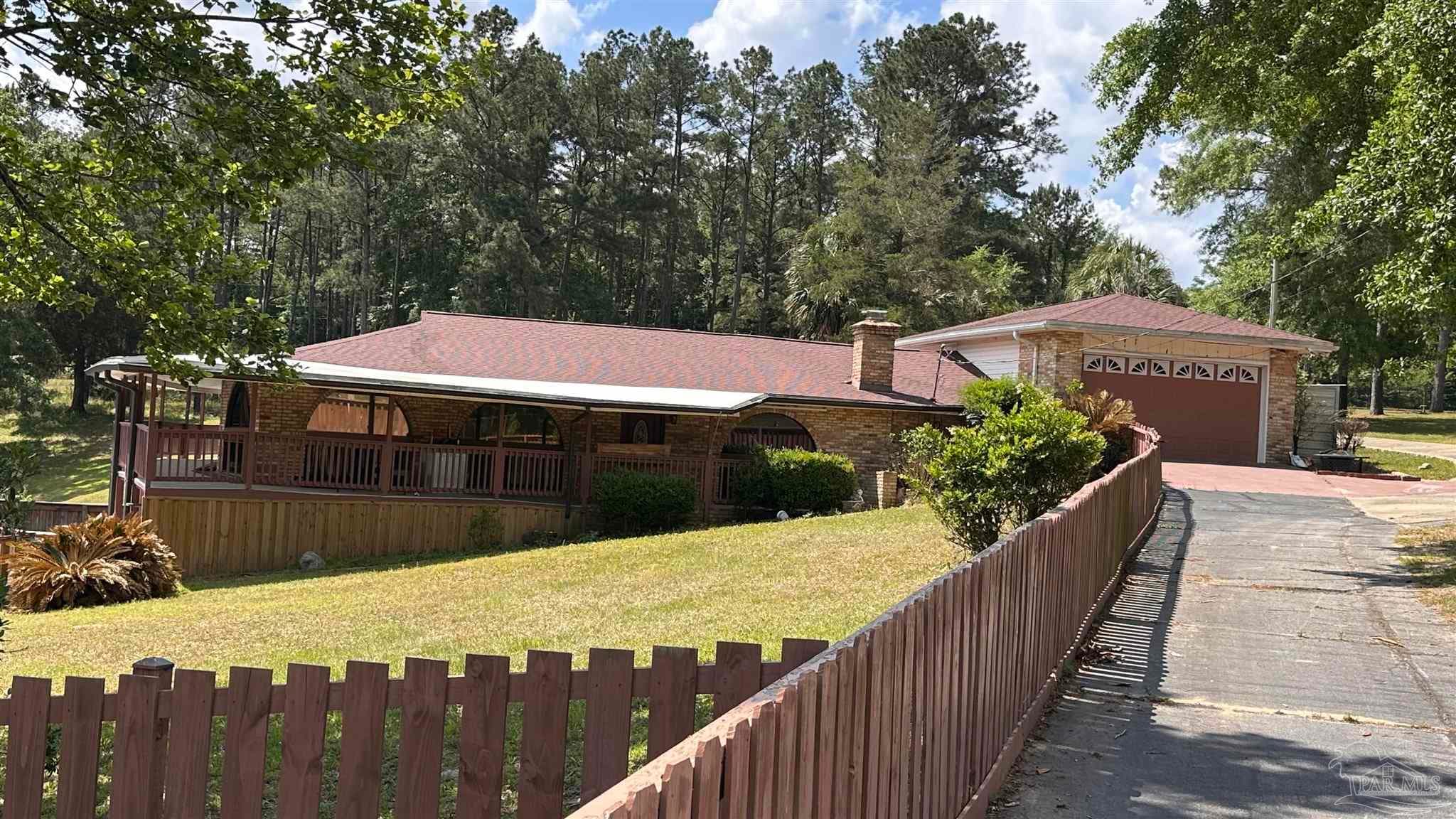 1886 Schnoor Rd, Jay, FL 32565