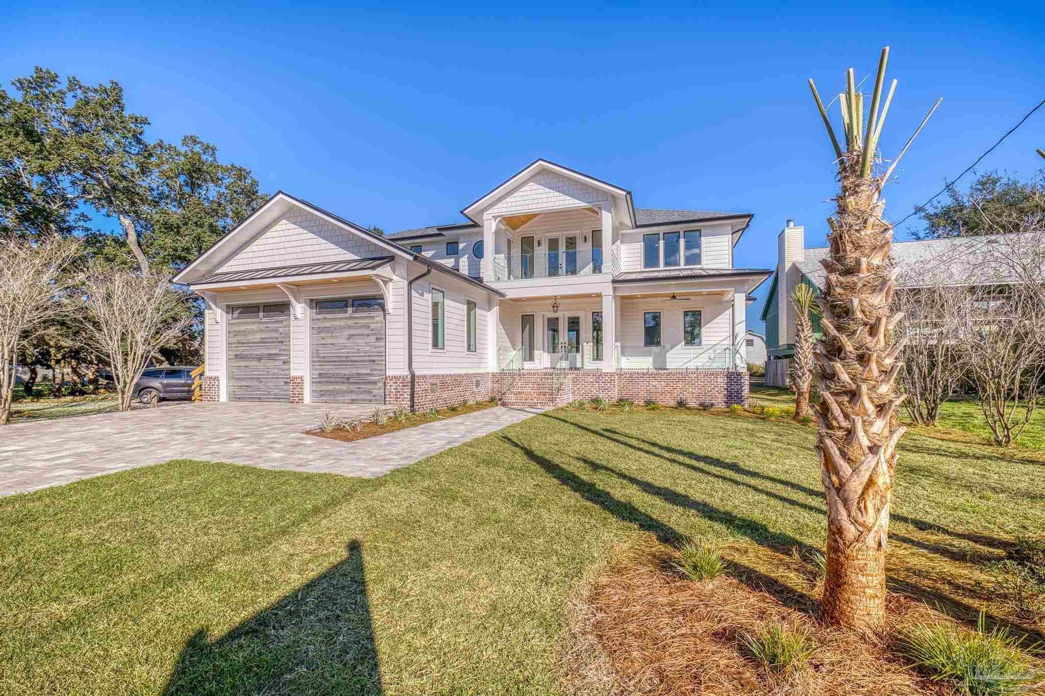 3202 Bay St, Gulf Breeze, FL 32563