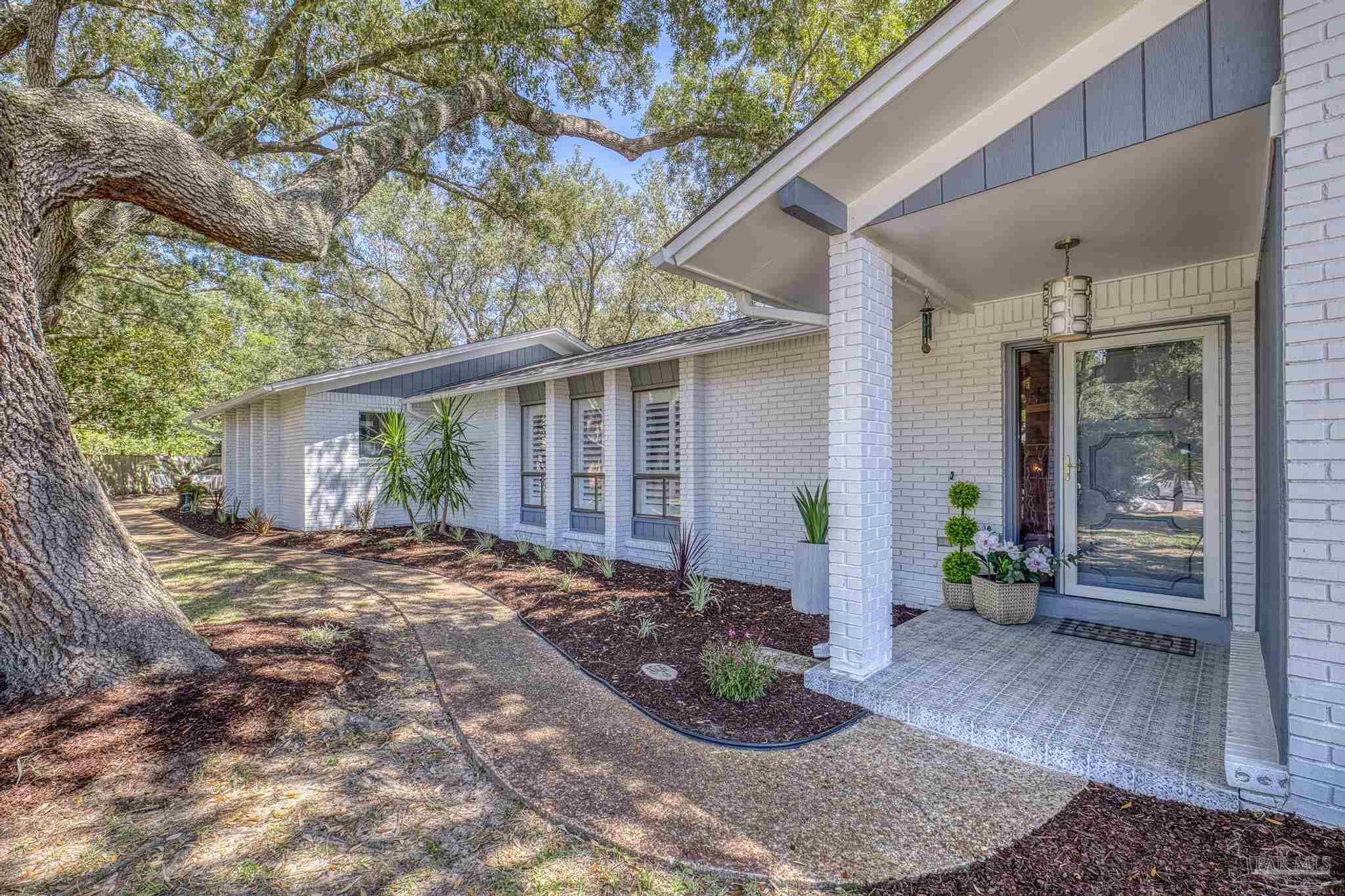 3 Bow String Cir, Pensacola, FL 32507