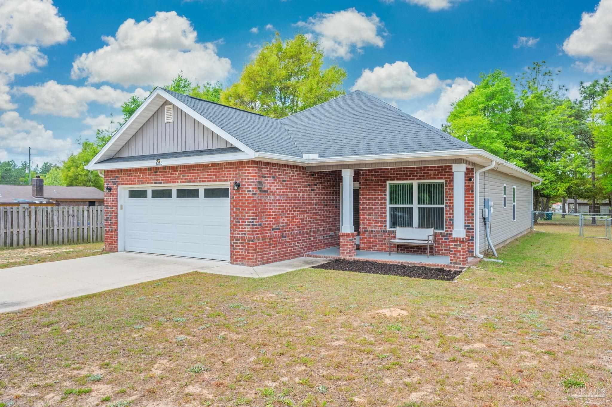 6160 Hayes Dr, Crestview, FL 32539