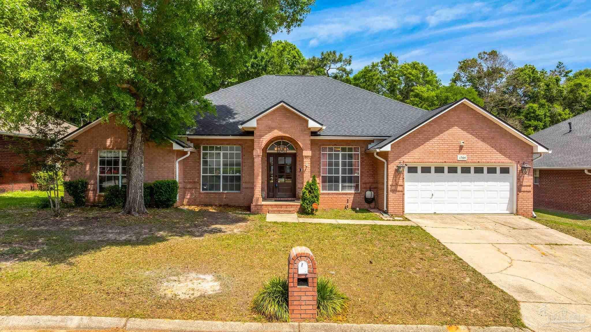 1764 Condor Dr, Cantonment, FL 32533
