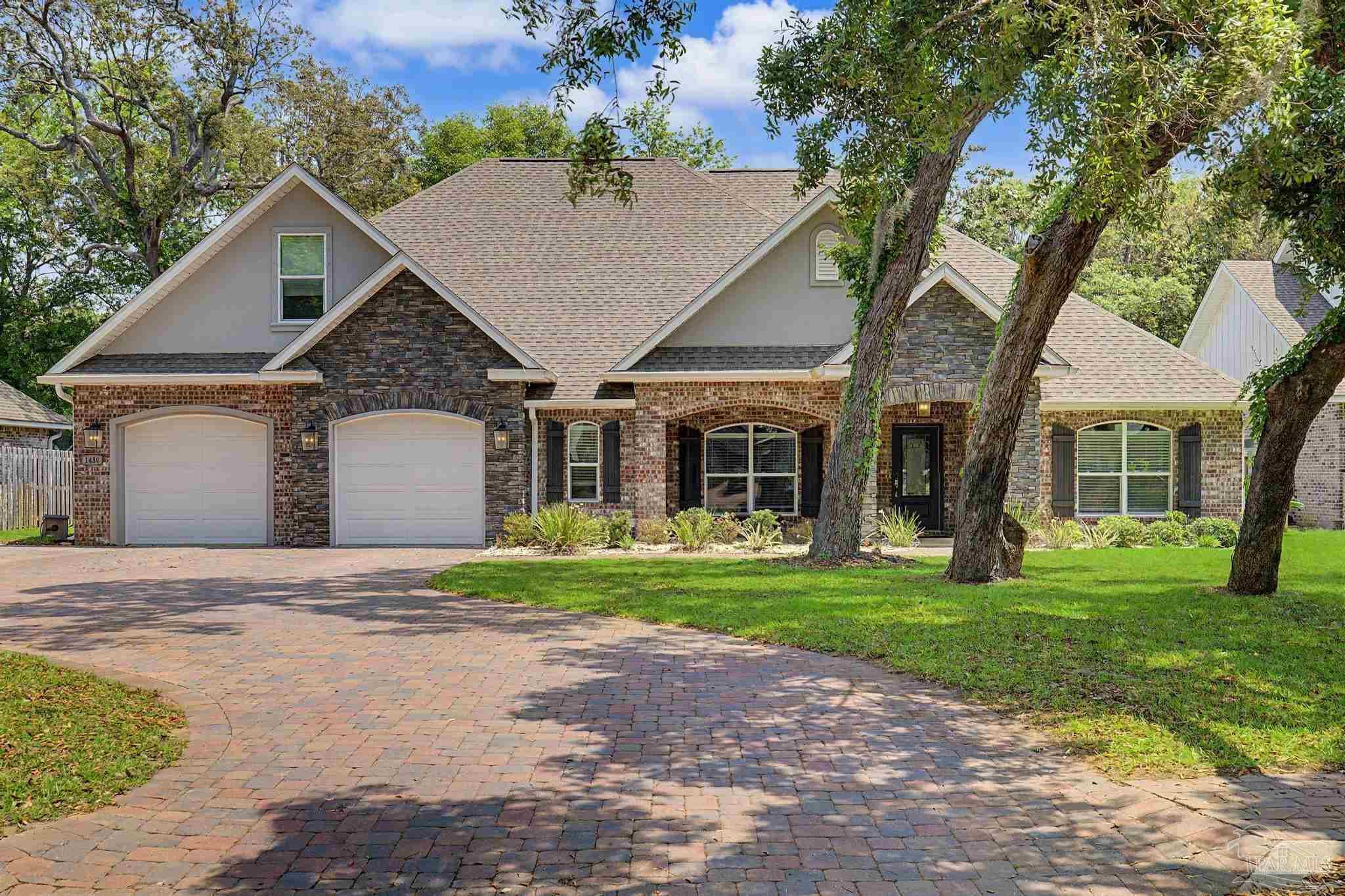 1430 E Shores Blvd, Gulf Breeze, FL 32563