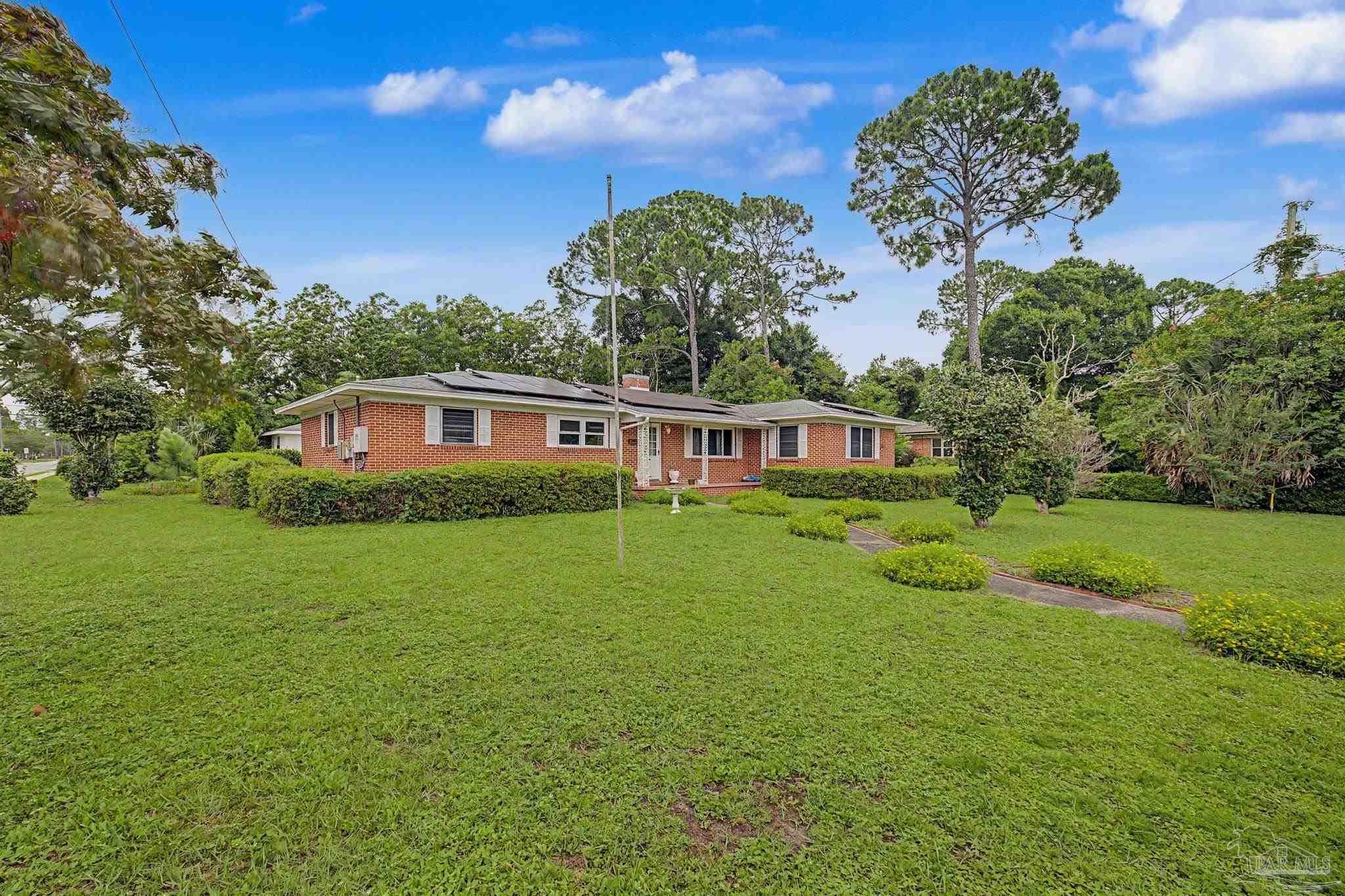 790 Whitney Dr, Pensacola, FL 32503