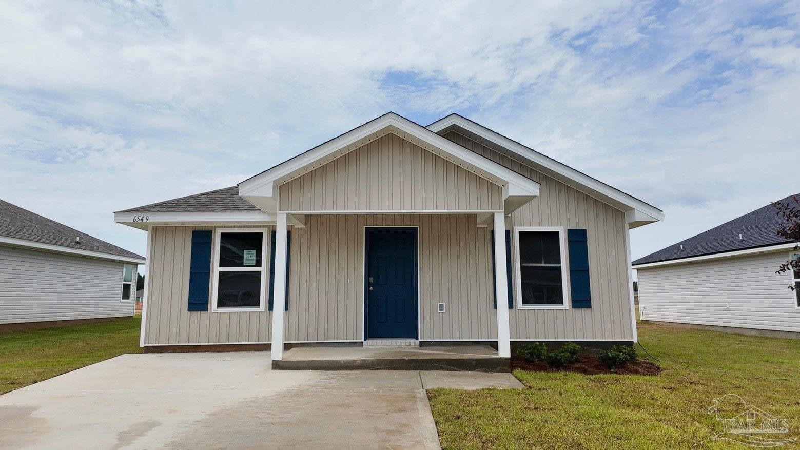 6549 Firefly Dr, Milton, FL 32583