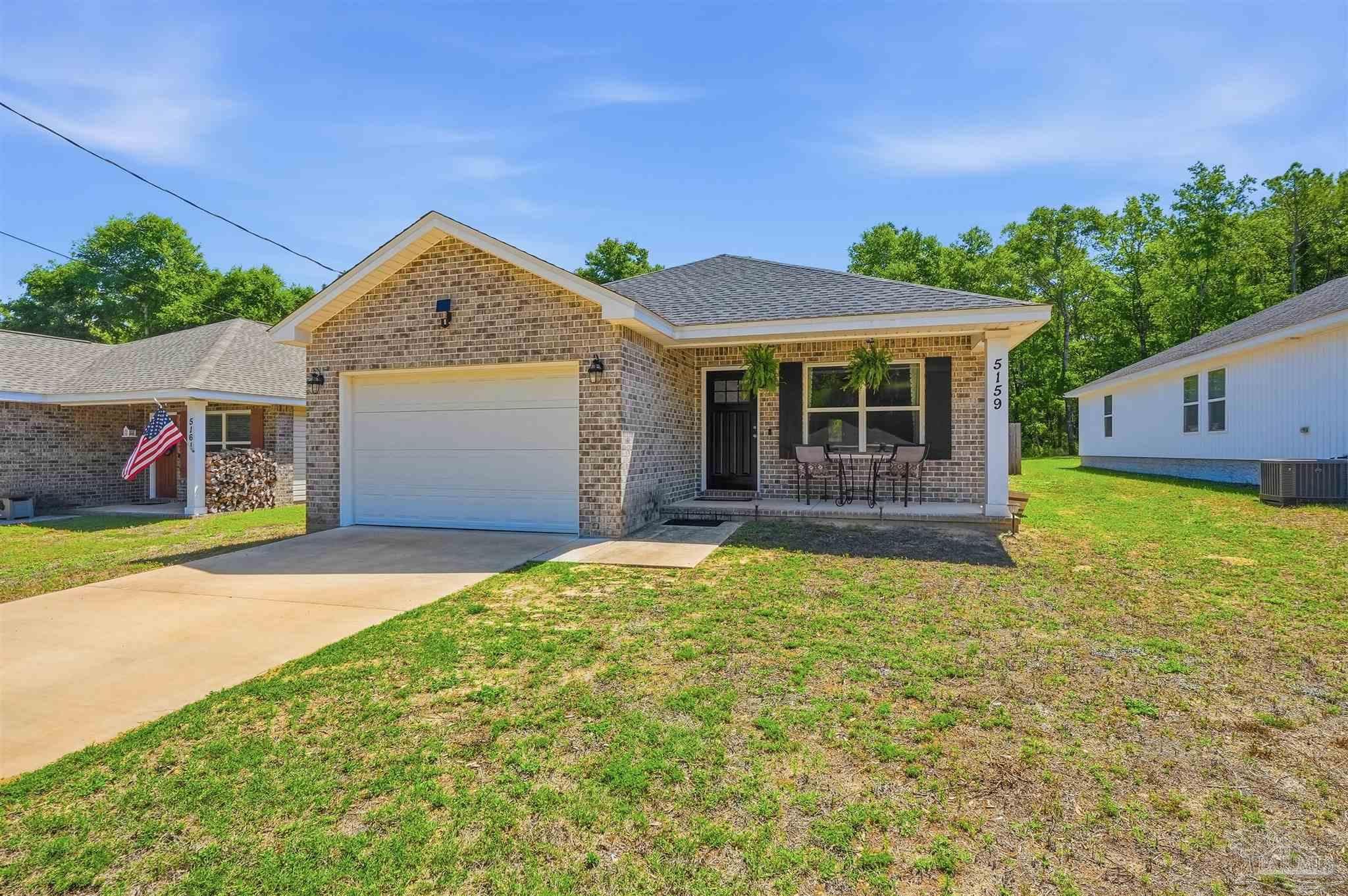 5159 Lake Dr, Crestview, FL 32539