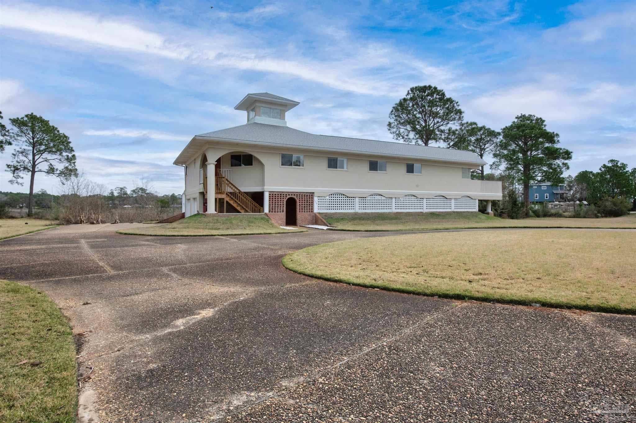 4758 Bayside Dr, Milton, FL 32583