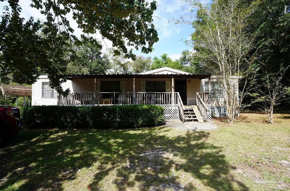 4010 Wilkes St, Pace, FL 32571