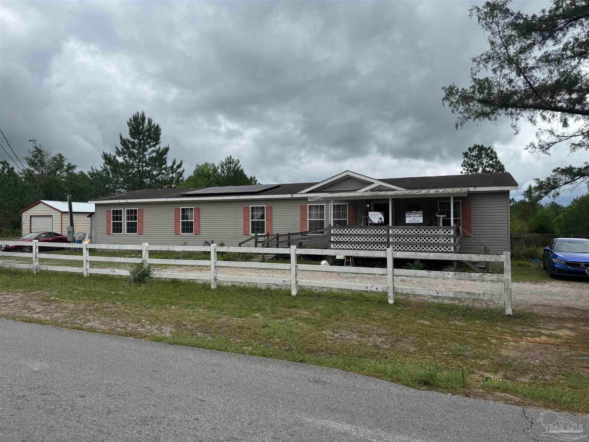 4508 Farm Life Rd, Milton, FL 32583
