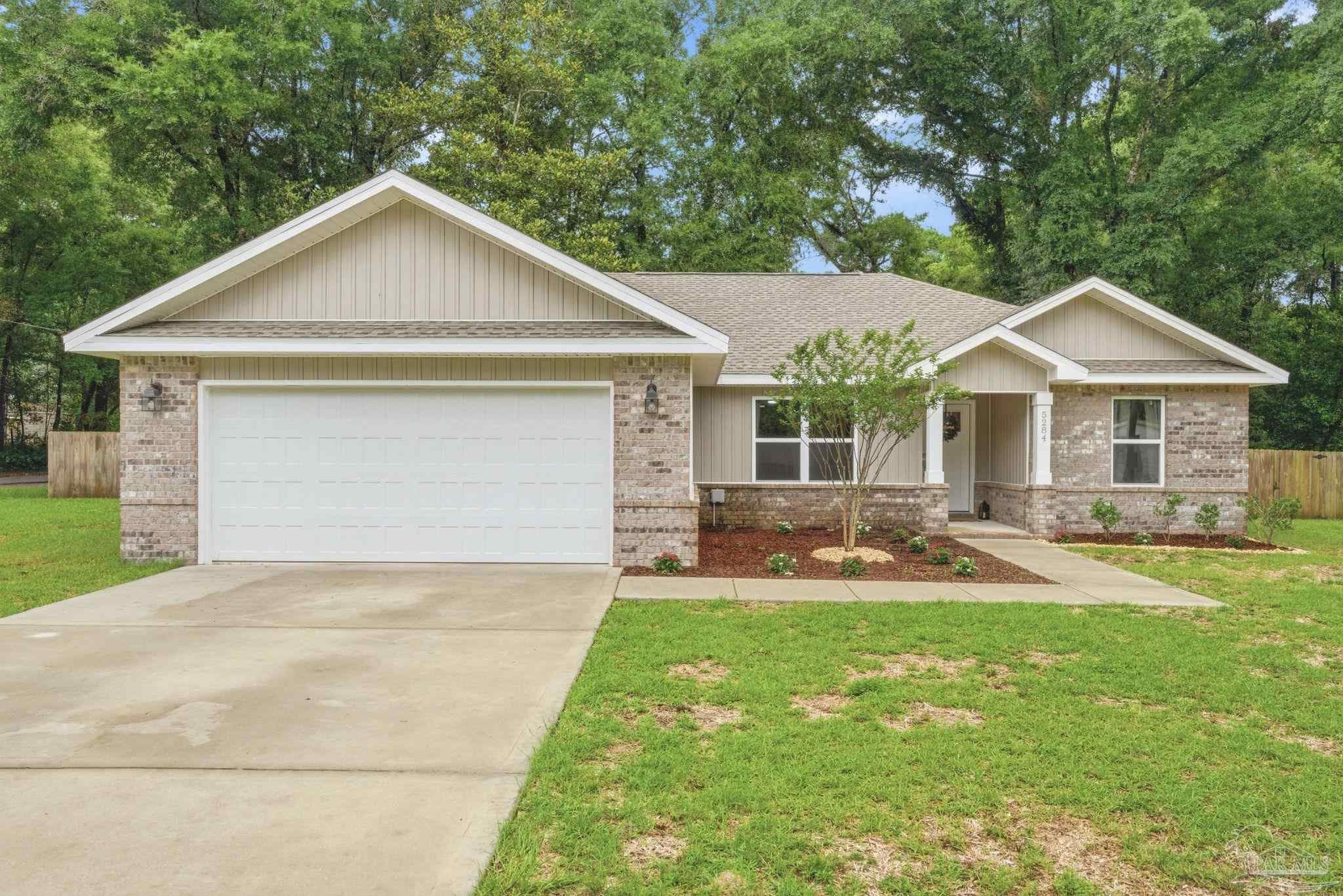 5284 Godfrey St, Crestview, FL 32539