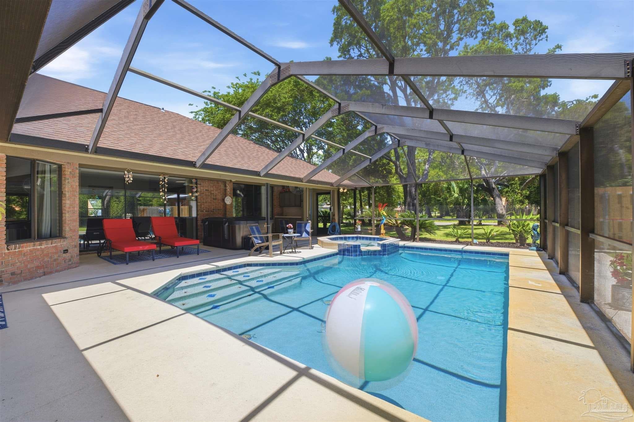 5219 Pale Moon Dr, Pensacola, FL 32507