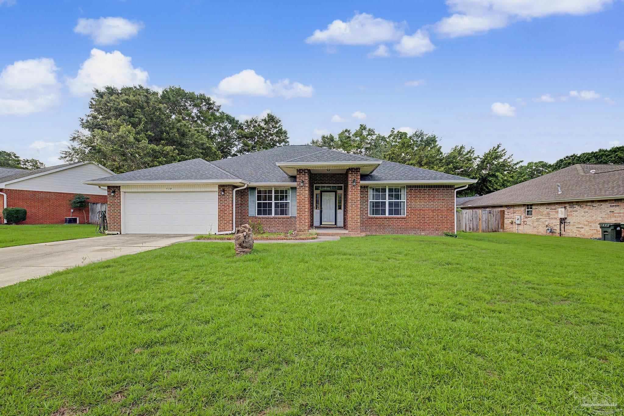 1729 Condor Dr, Cantonment, FL 32533