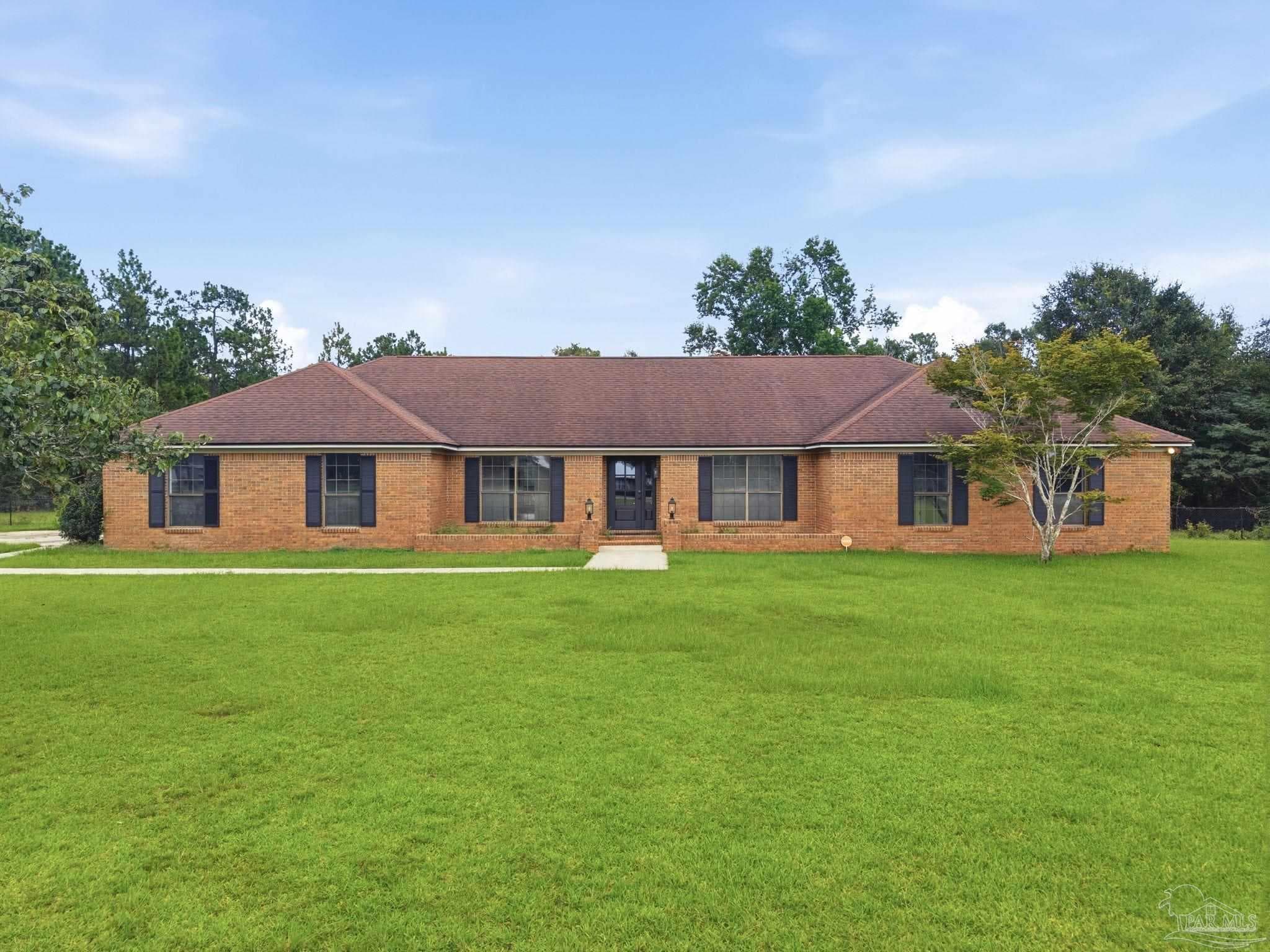7190 N Hwy 95a, Molino, FL 32577