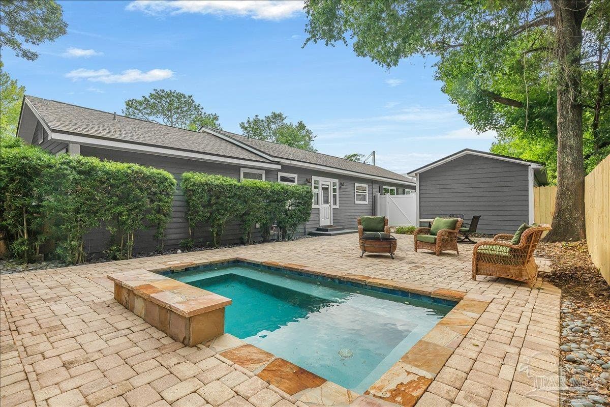 1605 E Avery St, Pensacola, FL 32503