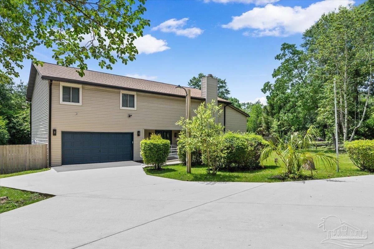 521 Timber Ridge Dr, Pensacola, FL 32534