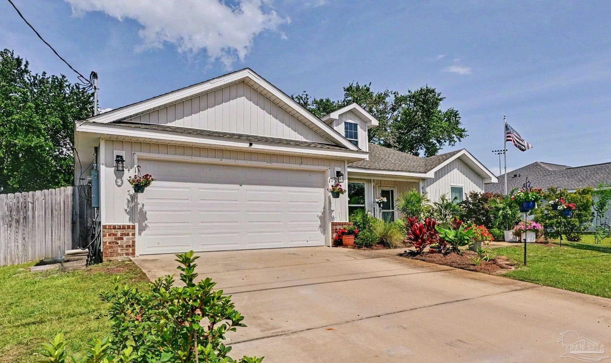 1860 Justice Cir, Gulf Breeze, FL 32563