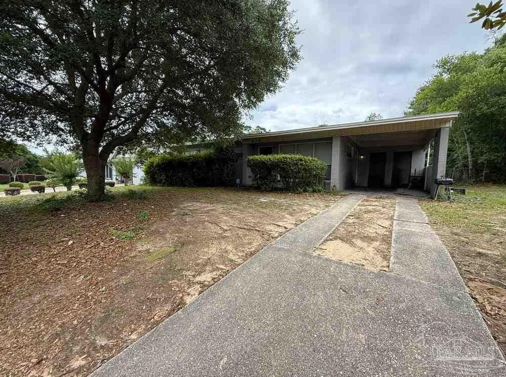 815 Woodland Dr, Pensacola, FL 32503