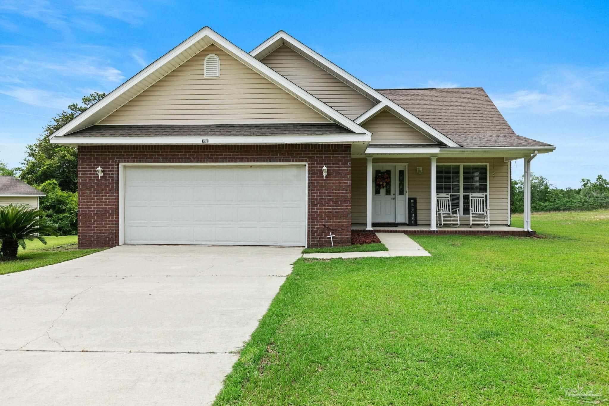 3811 N Century Blvd, Mcdavid, FL 32568