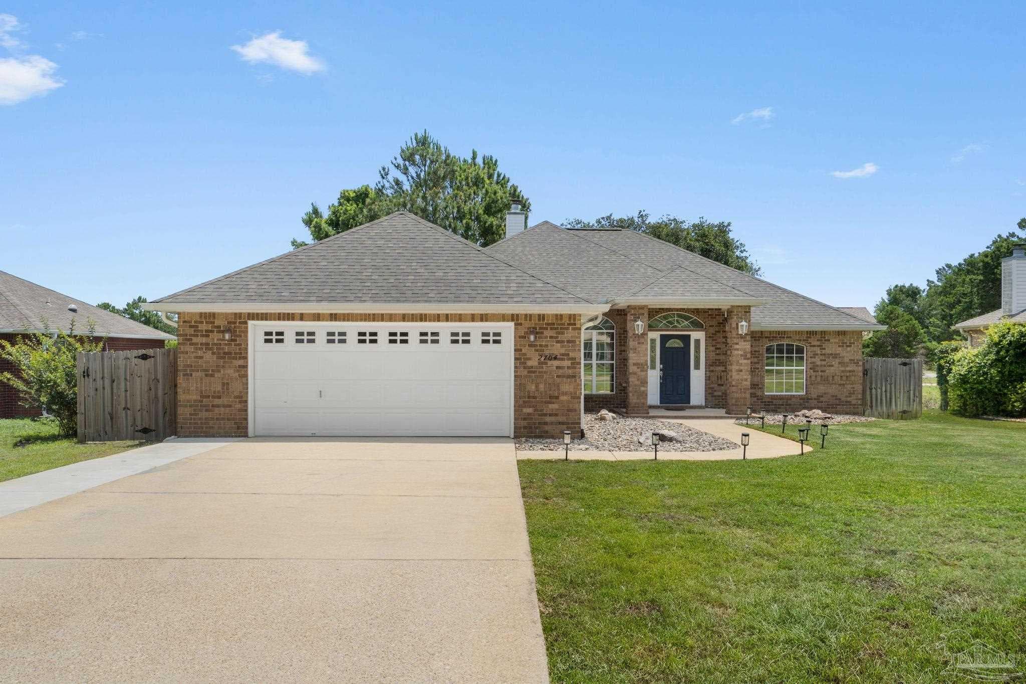 2704 Creeks Edge Ln, Navarre, FL 32566