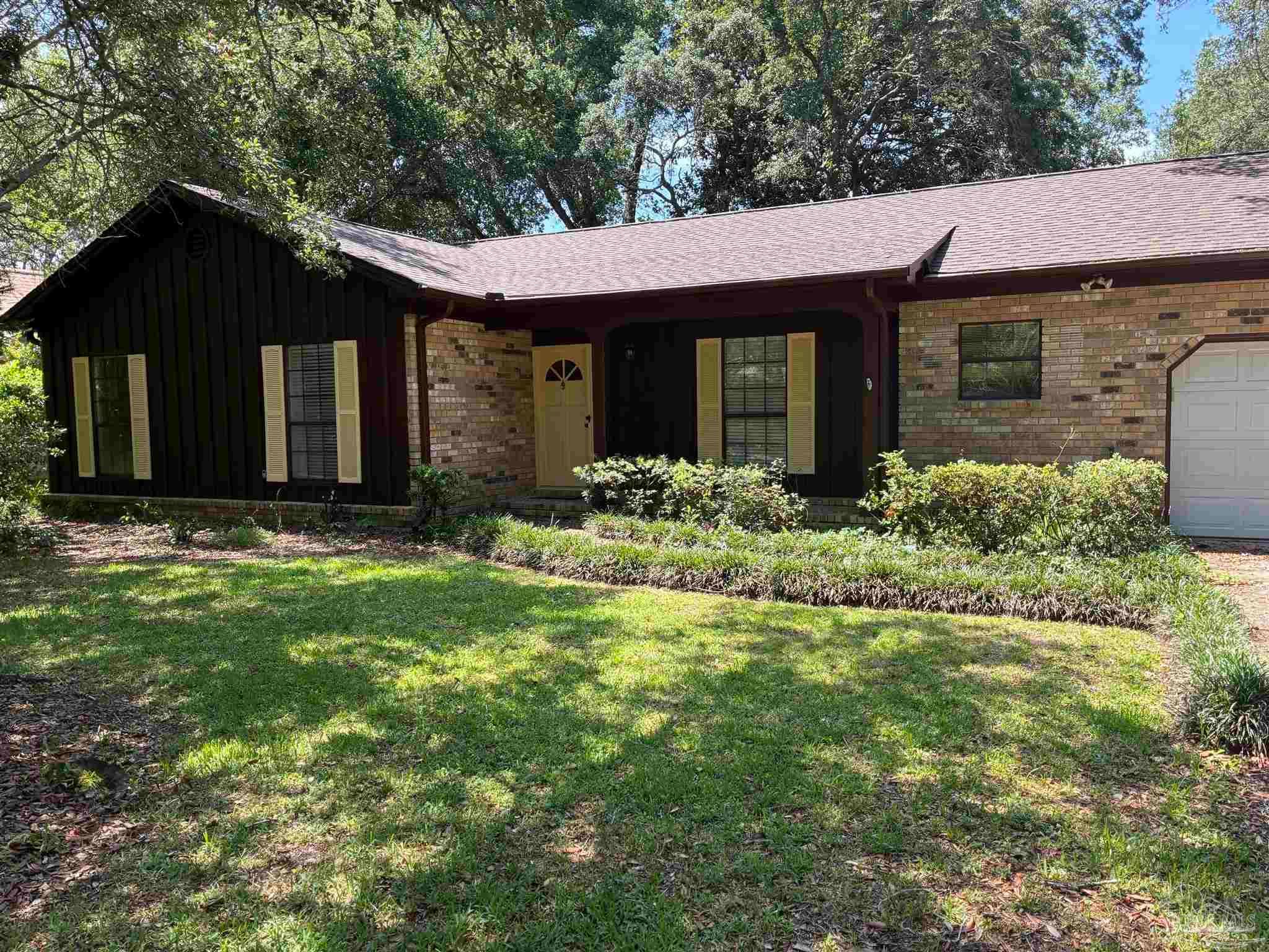 2821 Sandy Ridge Rd, Gulf Breeze, FL 32563