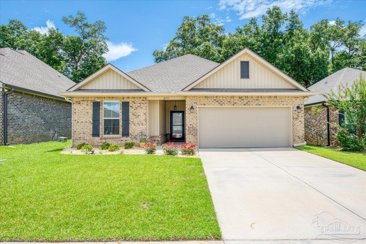 4717 Sago Palm Cir, Pace, FL 32571