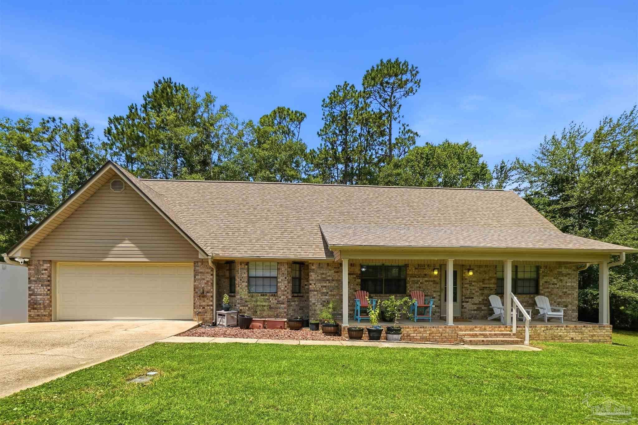 5820 Pamona St, Milton, FL 32583