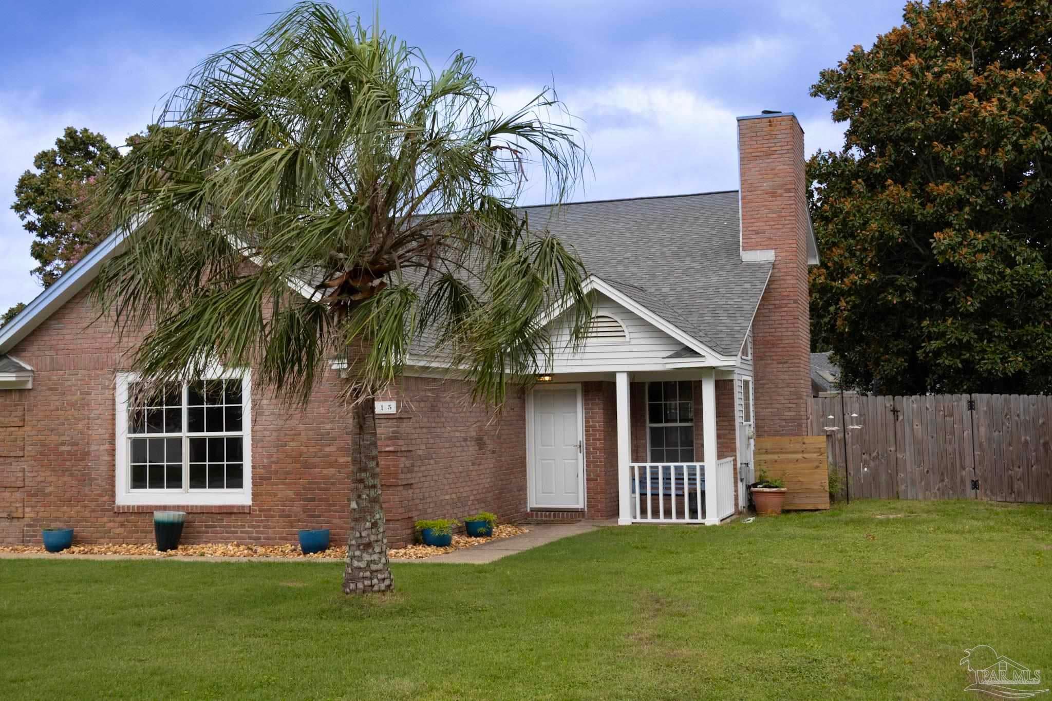 1515 Mariners Cir, Gulf Breeze, FL 32563