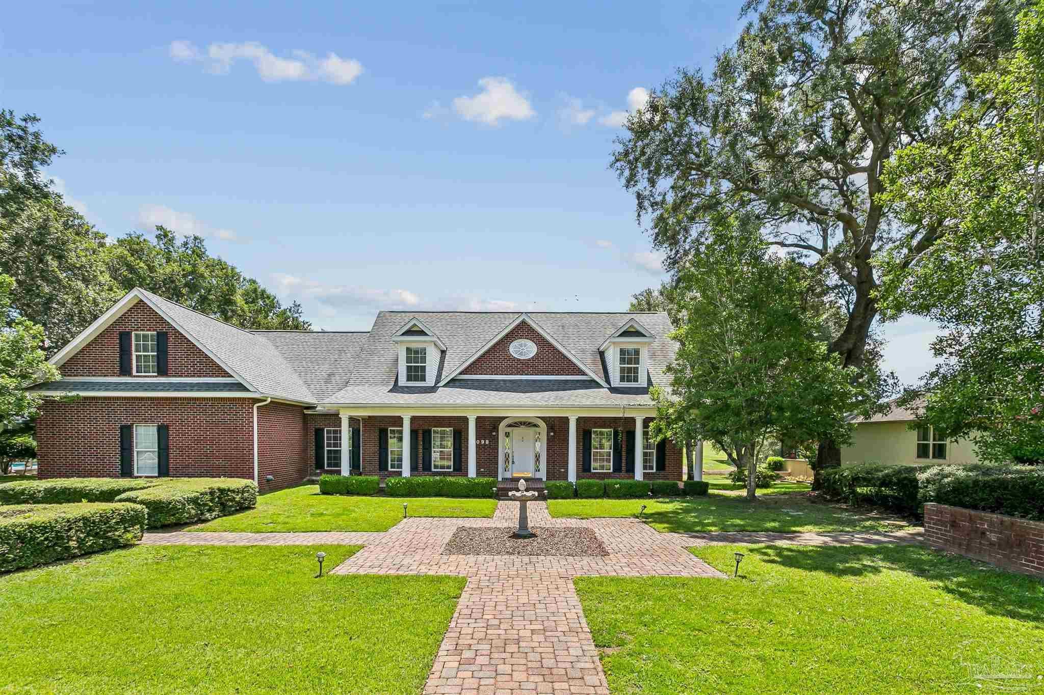3098 Cobblestone Dr, Pace, FL 32571