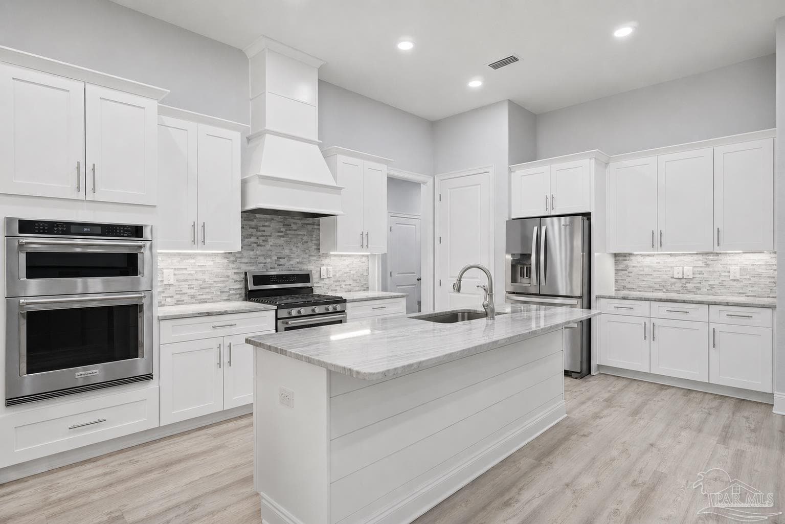 7703 Freesia, Navarre, FL 32566