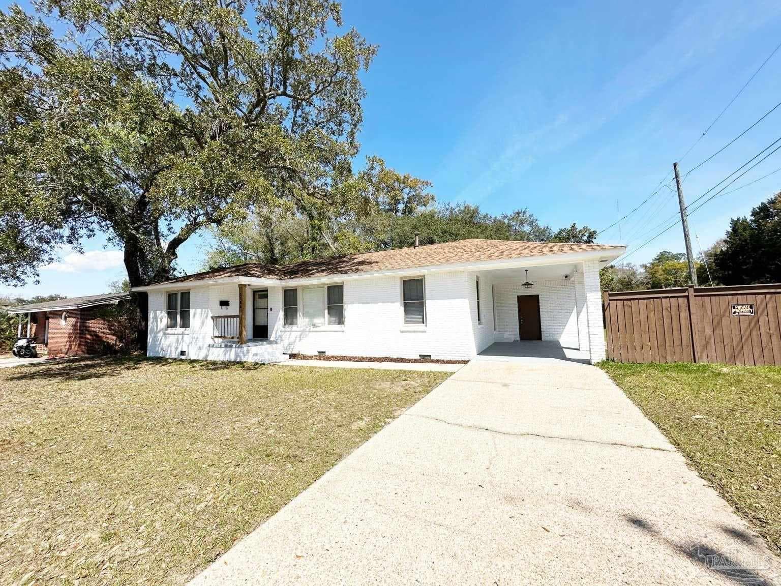 2100 N Spring St, Pensacola, FL 32501