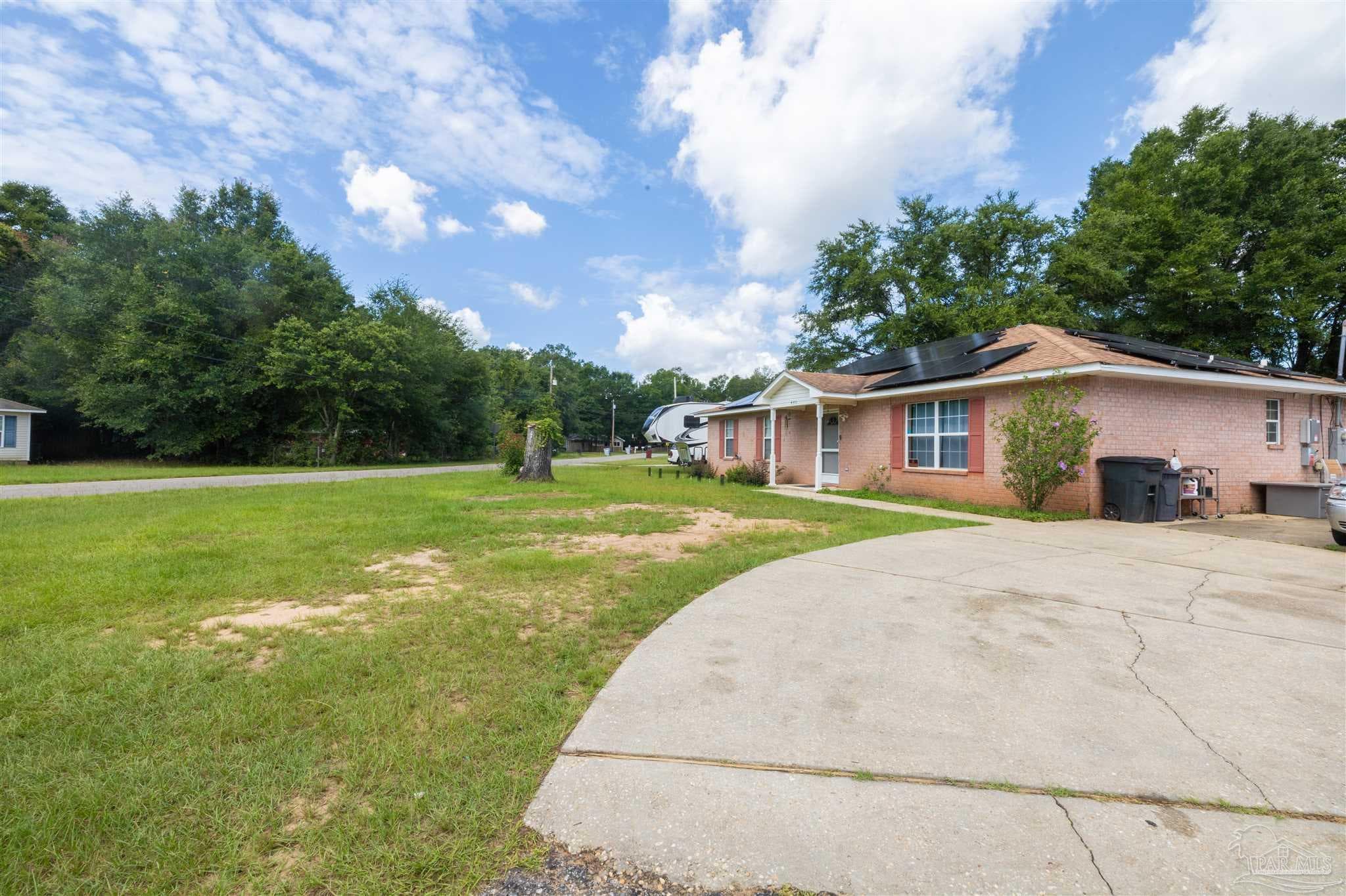 4351 Castille Ct, Pace, FL 32571