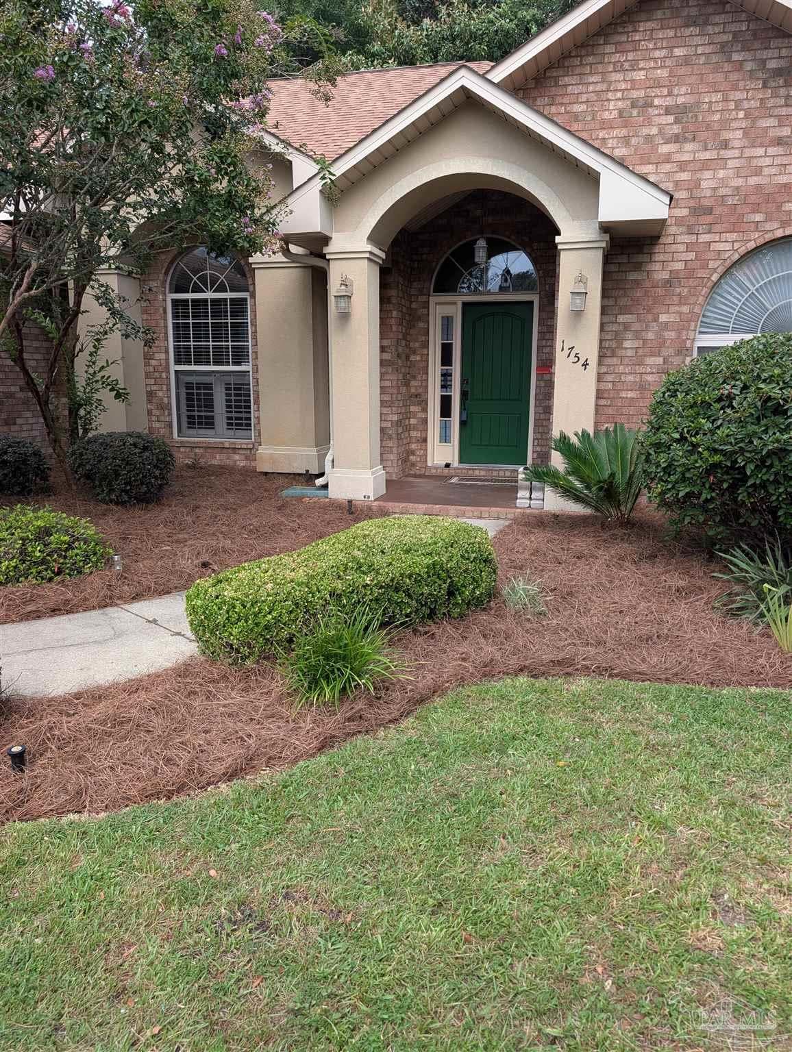 1754 Joybrook Rd, Navarre, FL 32566