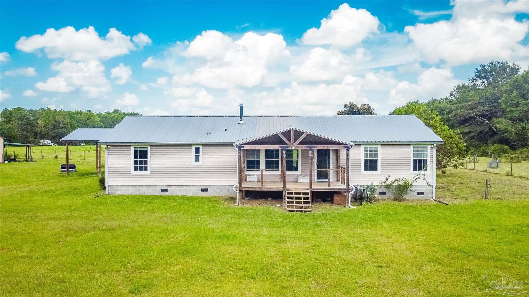 390 Brooks Rd, Baker, FL 32531
