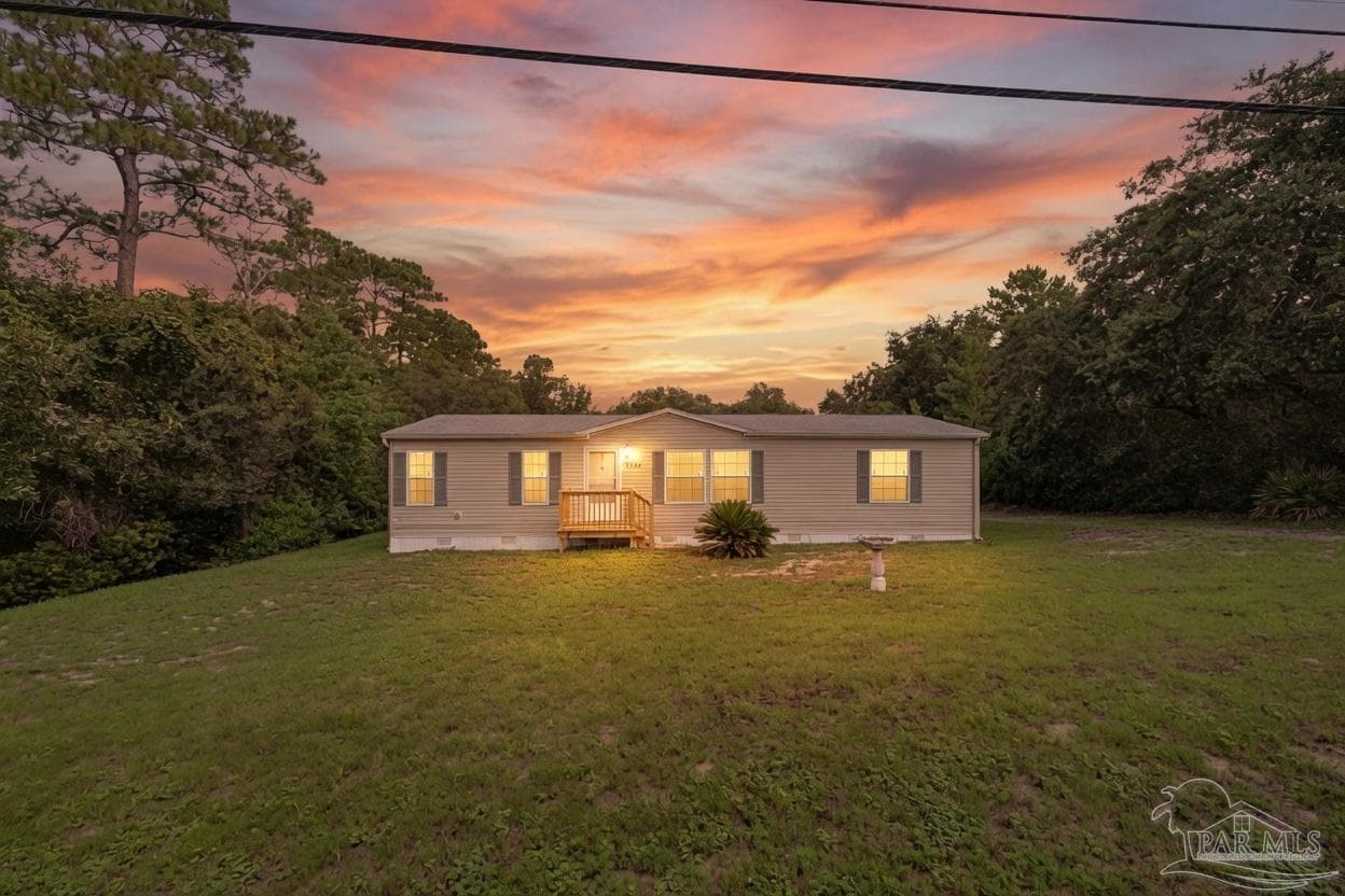 5730 Government Dr, Gulf Breeze, FL 32563