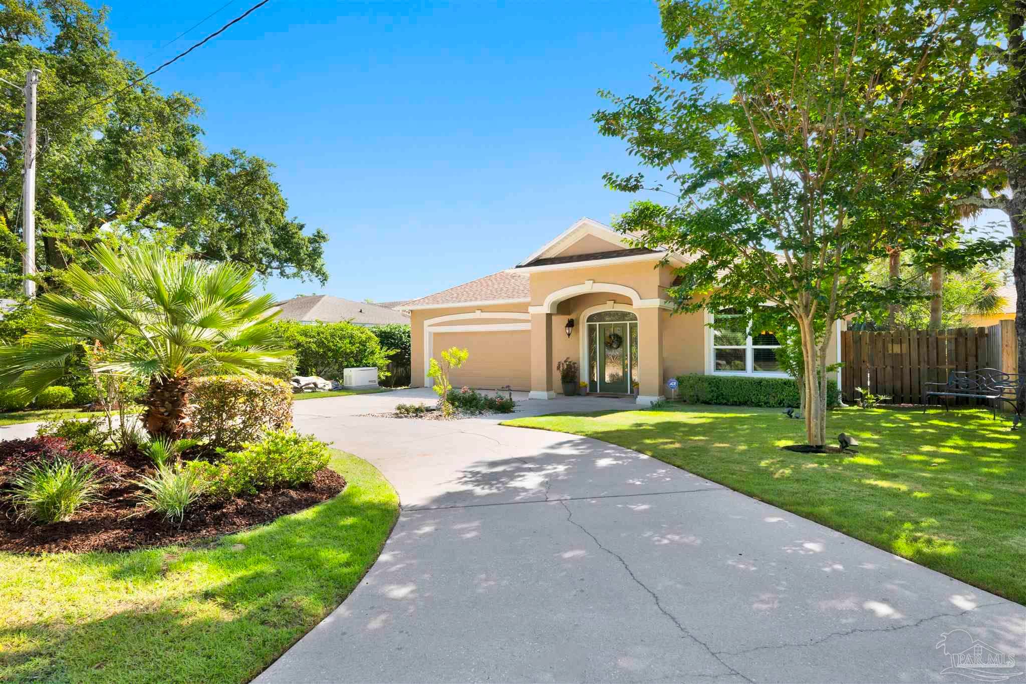 920 N 19th Ave, Pensacola, FL 32501
