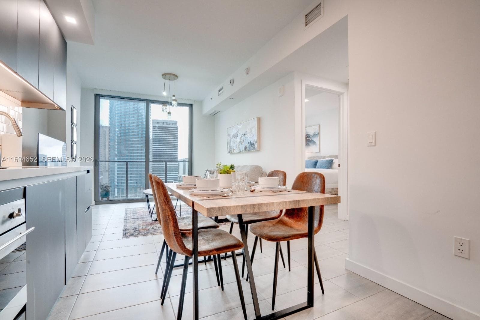 227 NE 2nd St # 1705, Miami, FL 33132