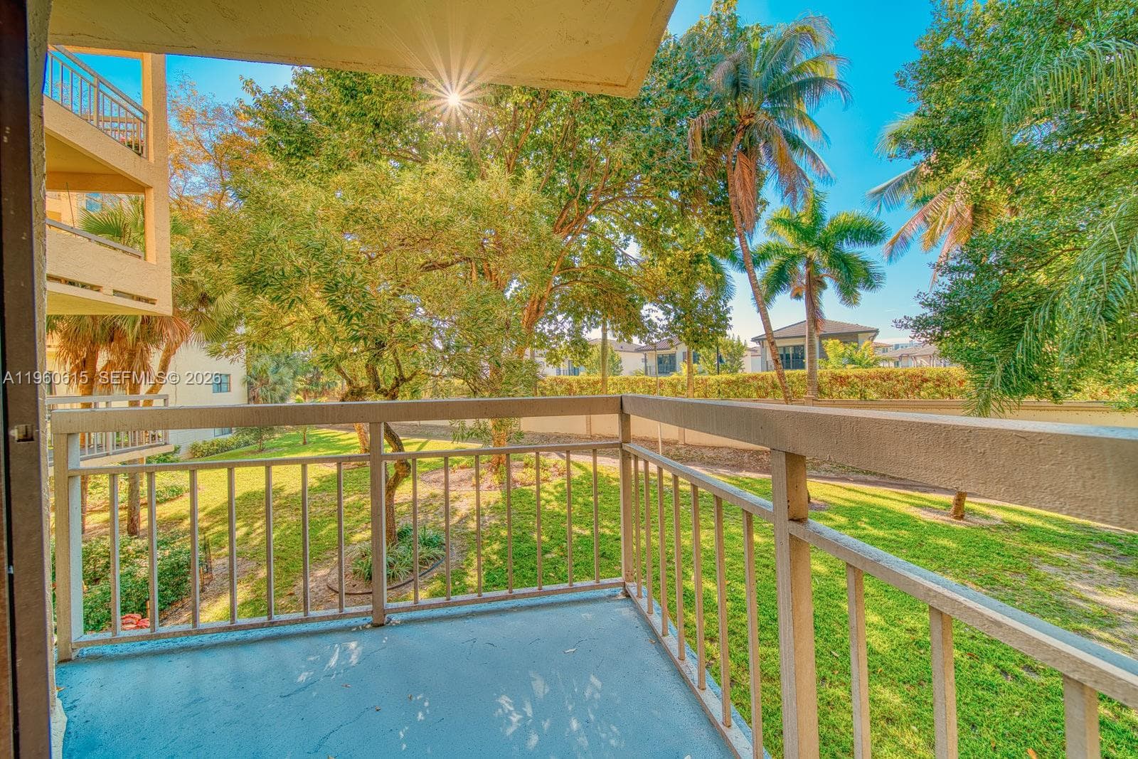 8290 Lake Dr # 236, Doral, FL 33166