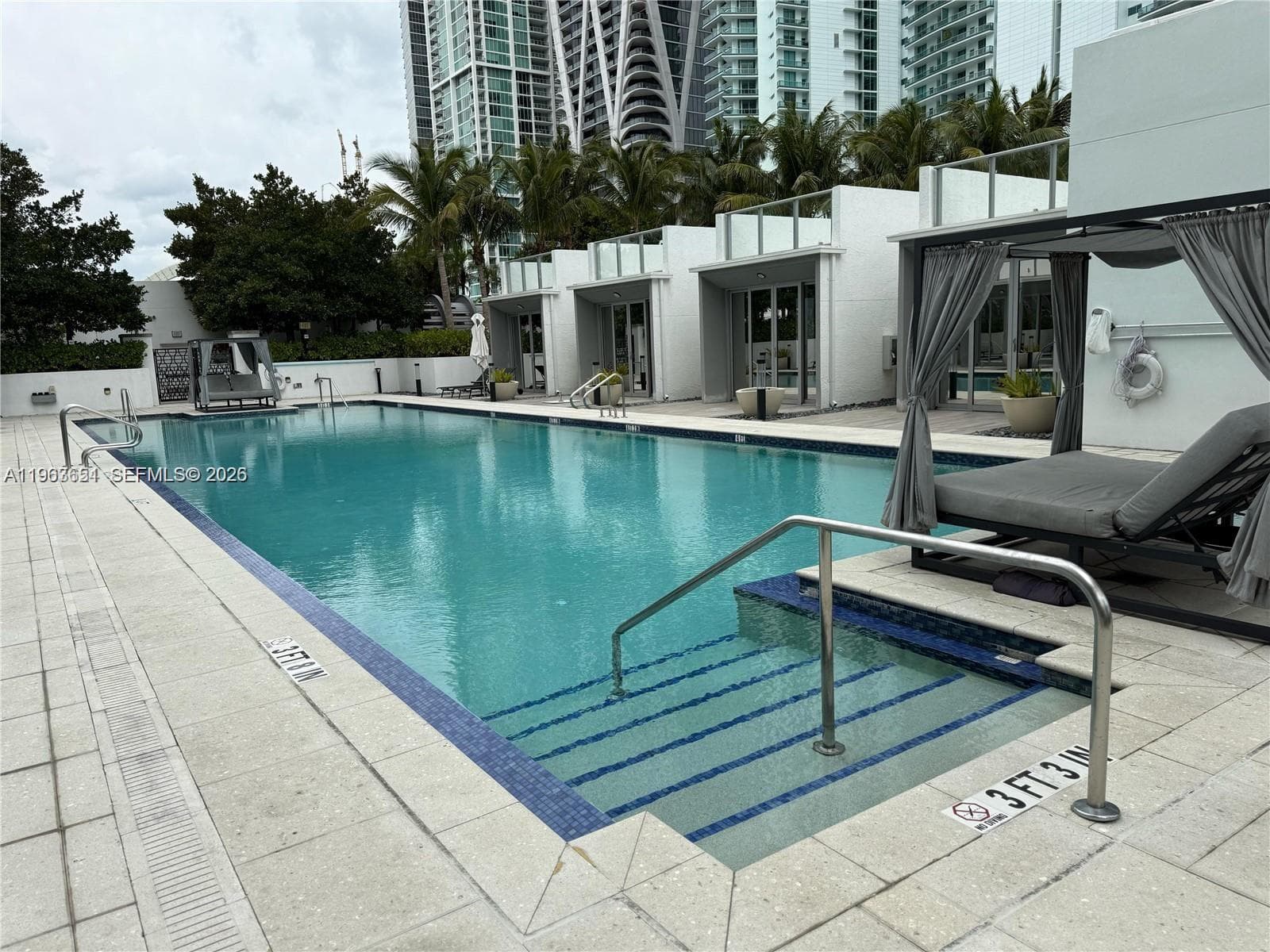 851 NE 1st ave # 1, Miami, FL 33132